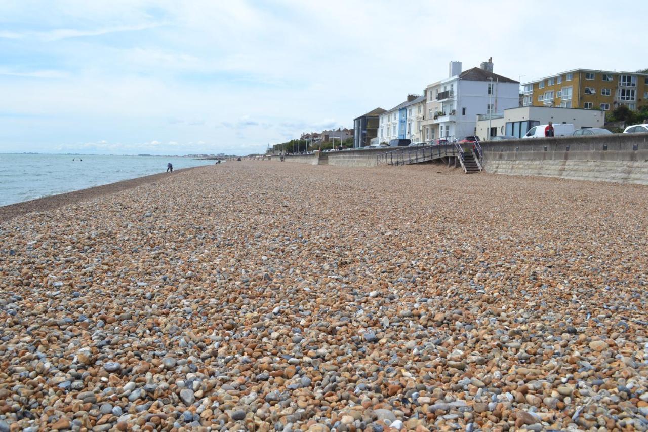 Fairlight View Apartment Folkestone Bagian luar foto